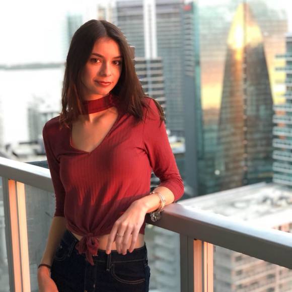 victoriacarabeo
